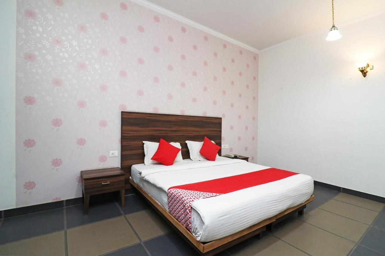 Oyo Hotel Silver Star Behror Dış mekan fotoğraf